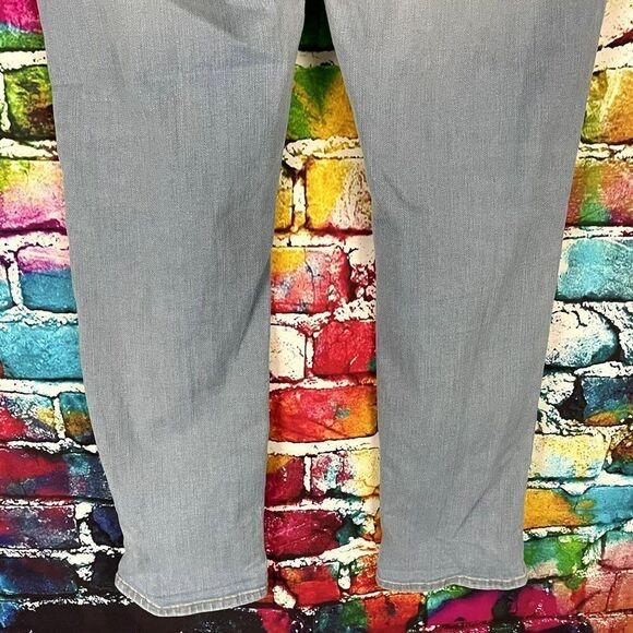 Old Navy Boyfriend Straight Leg Light Wash Distressed Denim Jeans Size 14 - Picture 6 of 8